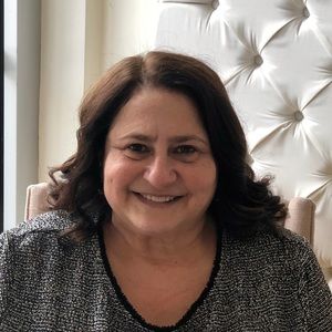 Meet your Posher, Anne